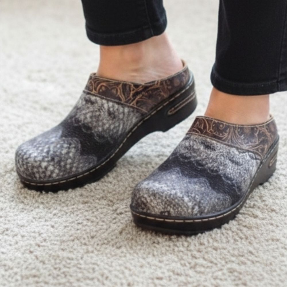 Spring step Gray clogs 36